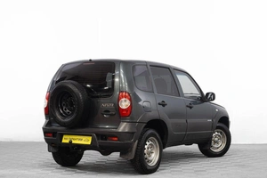 Внедорожник Chevrolet Niva 2011 года, 539000 рублей, Барнаул