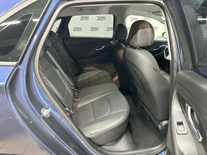 Хетчбэк Hyundai i30 2018 года, 1695200 рублей, Красноярск