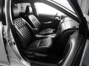 Седан Toyota Corolla 2010 года, 1019000 рублей, Тюмень