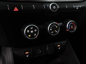 Седан ВАЗ (LADA) Vesta 2024 года, 1559000 рублей, Красный Пахарь