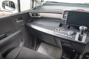 Минивэн Honda Freed 2012 года, 1099000 рублей, Томск