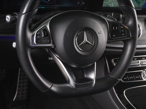Седан Mercedes-benz E-класс 2017 года, 3515000 рублей, Красный Пахарь