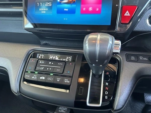 Минивэн Honda Stepwgn Spada 2015 года, 1790000 рублей, Уфа