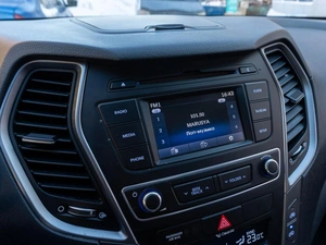 Внедорожник Hyundai Santa Fe 2016 года, 2559000 рублей, Саратов