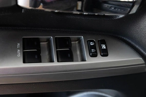 Внедорожник Toyota Land Cruiser 2014 года, 3849000 рублей, Красноярск