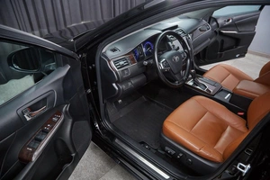 Седан Toyota Camry 2016 года, 2350000 рублей, Красноярск
