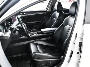Седан Kia K5 2021 года, 2299000 рублей, Кирилловка