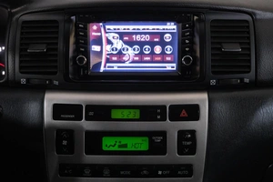 Седан Toyota Corolla 2004 года, 749000 рублей, Омск