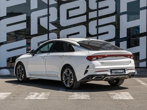 Седан Kia K5 2021 года, 2350000 рублей, Краснодар