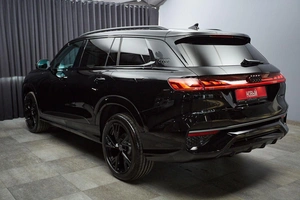 Внедорожник Audi Q6 2025 года, 8299000 рублей, Красноярск