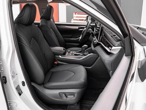 Внедорожник Toyota Highlander 2025 года, 5670000 рублей, Краснодар