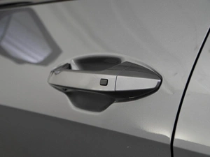 Внедорожник Kia Sportage 2024 года, 3867077 рублей, Москва