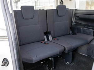 Минивэн Toyota Noah 2019 года, 2300000 рублей, Краснодар