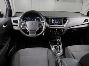 Седан Hyundai Solaris 2017 года, 1390000 рублей, Тюмень