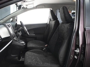 Хетчбэк Toyota Ractis 2013 года, 1070000 рублей, Омск
