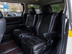 Минивэн Toyota Vellfire 2013 года, 2399000 рублей, Большой Сочи