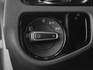 Хетчбэк Volkswagen Golf 2014 года, 1330000 рублей, Омск