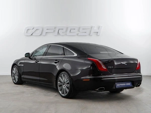 Седан Jaguar XJ 2010 года, 2077077 рублей, Москва