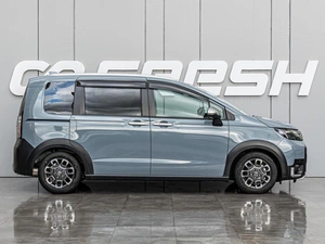 Минивэн Honda Freed 2024 года, 2830000 рублей, Краснодар