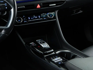 Седан Hyundai Sonata 2021 года, 2801077 рублей, Москва