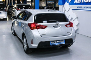 Хетчбэк Toyota Auris 2013 года, 1248000 рублей, Солонцы
