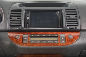 Седан Toyota Camry 2005 года, 759000 рублей, Томск
