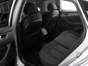 Седан Hyundai Sonata 2019 года, 1749000 рублей, Тюмень