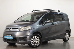 Минивэн Honda Freed 2012 года, 1069000 рублей, Челябинск