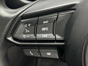 Хетчбэк Mazda Axela 2016 года, 1167000 рублей, Красноярск