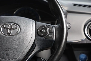 Универсал Toyota Corolla Fielder 2018 года, 1749000 рублей, Новосибирск