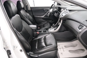 Седан Hyundai Avante 2011 года, 949000 рублей, Красноярск