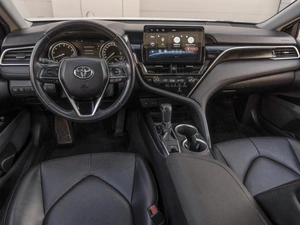Седан Toyota Camry 2022 года, 2799000 рублей, Саратов
