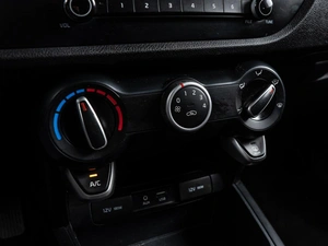 Хетчбэк Kia Rio X-Line 2019 года, 1539000 рублей, Волгоград