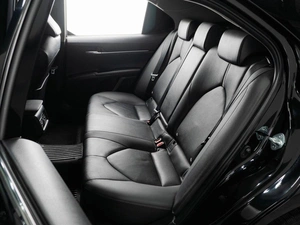 Седан Toyota Camry 2021 года, 2899000 рублей, Тюмень