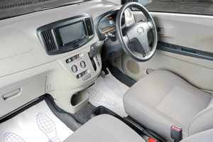 Хетчбэк Daihatsu Mira e:S 2015 года, 749000 рублей, Тюмень