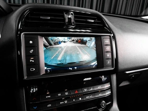 Внедорожник Jaguar F-Pace 2017 года, 2649000 рублей, Тюмень