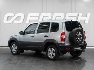 Внедорожник Chevrolet Niva 2019 года, 549000 рублей, Сургут