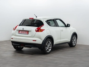 Внедорожник Nissan Juke 2011 года, 1075000 рублей, Красноярск