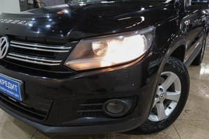 Внедорожник Volkswagen Tiguan 2011 года, 849000 рублей, Новокузнецк