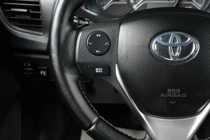 Седан Toyota Corolla 2013 года, 1229000 рублей, Тюмень