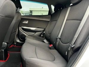 Хетчбэк Kia Rio 2013 года, 826000 рублей, Ижевск