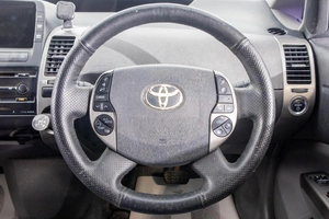 Лифтбек Toyota Prius 2007 года, 679000 рублей, Барнаул