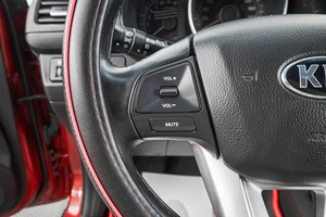 Хетчбэк Kia Rio 2015 года, 999000 рублей, Барнаул