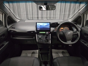 Минивэн Toyota Wish 2012 года, 1280000 рублей, Красноярск