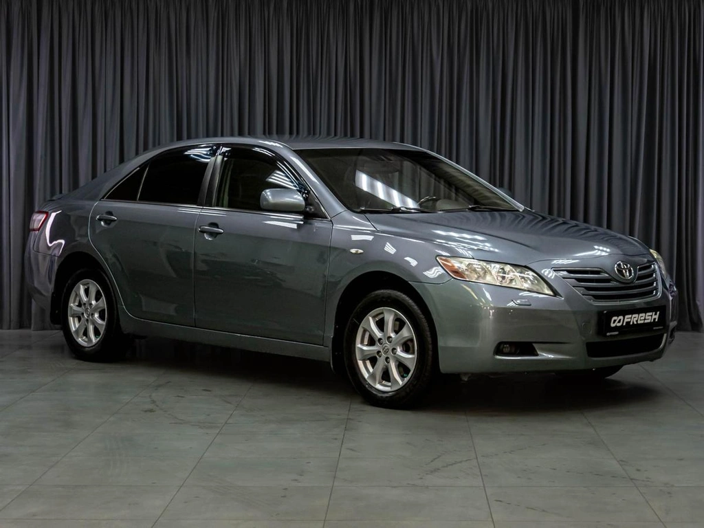 Седан Toyota Camry 2006 года, 829000 рублей, Тюмень