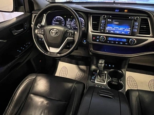 Внедорожник Toyota Highlander 2015 года, 2799000 рублей, Красноярск