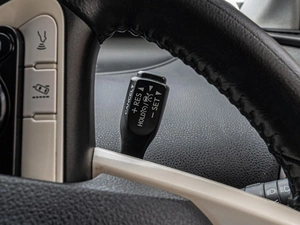 Лифтбек Toyota Prius 2016 года, 1535000 рублей, Краснодар