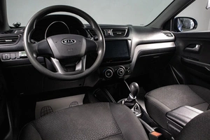 Седан Kia Rio 2011 года, 919000 рублей, Сургут