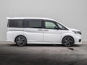 Минивэн Honda Stepwgn Spada 2020 года, 3045000 рублей, Краснодар