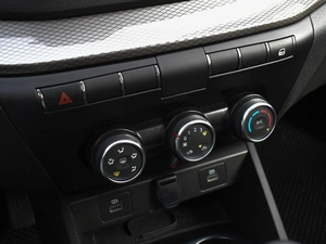 Седан ВАЗ (LADA) Vesta 2024 года, 1350000 рублей, Краснодар